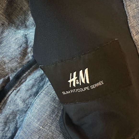 H&M men’s slim fit linen blazer. - Picture 3 of 4